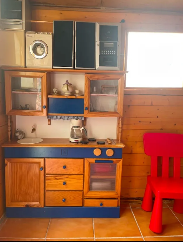 Cocina de madera completa